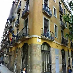 Nou Raval 3*, Barcelona España